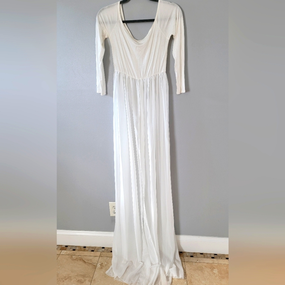 White Maternity photoshoot dress